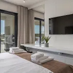 Villa One Debeljak