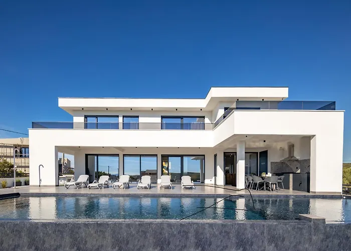 One Villa Debeljak